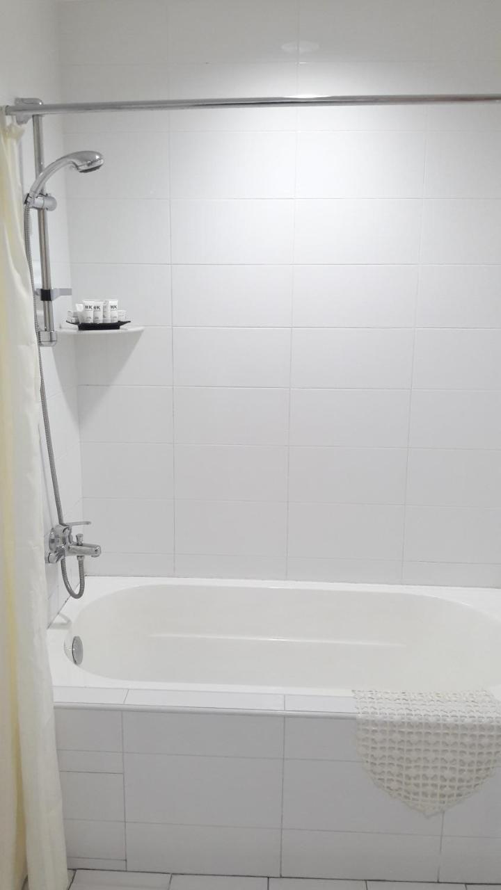 Standard Double or Twin Room,116442389:JPEG